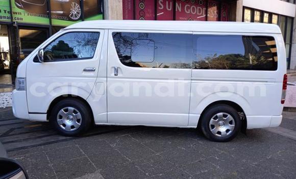 Tenga Tsaru Toyota Hiace Chena Mota in Chilanga in Lusaka Tenga Tsaru Toyota Hiace Chena Mota in Chilanga in Lusaka