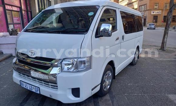 Tenga Tsaru Toyota Hiace Chena Mota in Chilanga in Lusaka Tenga Tsaru Toyota Hiace Chena Mota in Chilanga in Lusaka
