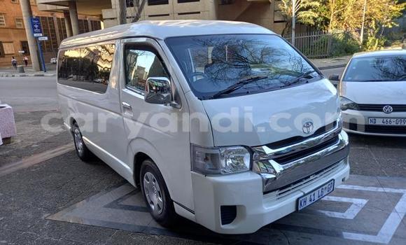 Tenga Tsaru Toyota Hiace Chena Mota in Chilanga in Lusaka Tenga Tsaru Toyota Hiace Chena Mota in Chilanga in Lusaka