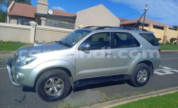 Buy Used Toyota Fortuner White Car in Lusaka in Zambia Buy Used Toyota Fortuner White Car in Lusaka in Zambia