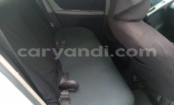 Acheter Occasion Voiture Toyota Vitz Gris à Kitwe, Zambie Acheter Occasion Voiture Toyota Vitz Gris à Kitwe, Zambie