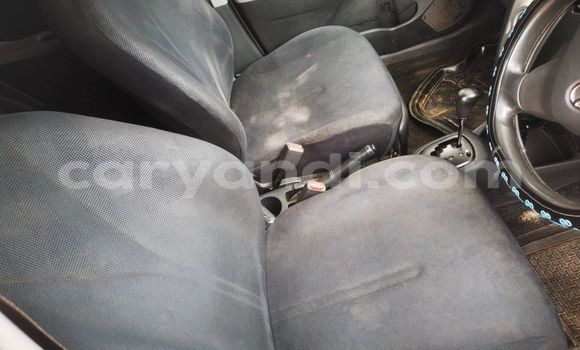 Acheter Occasion Voiture Toyota Vitz Gris à Kitwe, Zambie Acheter Occasion Voiture Toyota Vitz Gris à Kitwe, Zambie