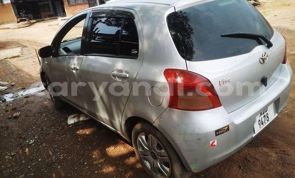 Acheter Occasion Voiture Toyota Vitz Gris à Kitwe, Zambie Acheter Occasion Voiture Toyota Vitz Gris à Kitwe, Zambie
