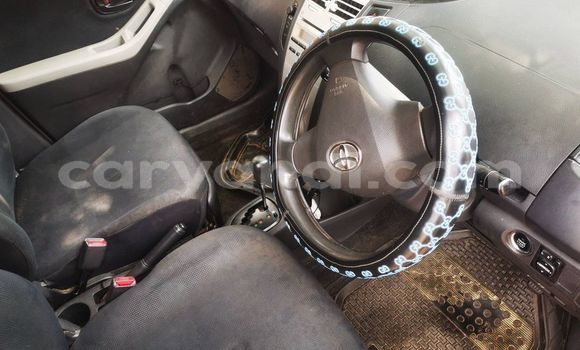 Acheter Occasion Voiture Toyota Vitz Gris à Kitwe, Zambie Acheter Occasion Voiture Toyota Vitz Gris à Kitwe, Zambie