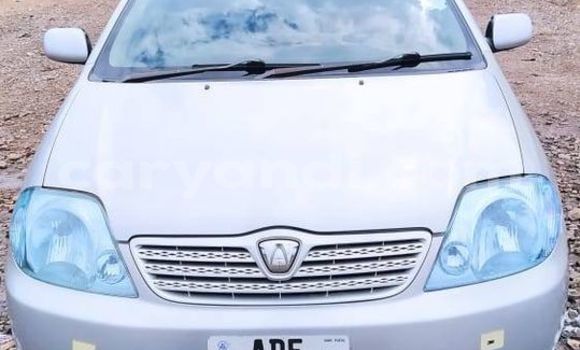 Nunua Ilio tumika Toyota Runx Fedha Gari ndani ya Kitwe nchini Zambia