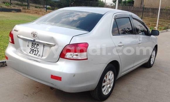 Acheter Occasion Voiture Toyota Belta Gris à Kitwe, Zambie Acheter Occasion Voiture Toyota Belta Gris à Kitwe, Zambie