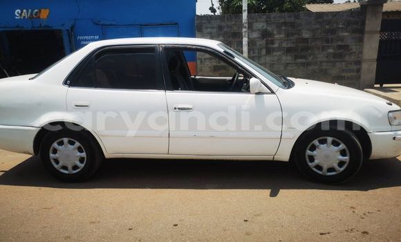 Acheter Occasion Voiture Toyota Corolla Blanc à Kitwe, Zambie Acheter Occasion Voiture Toyota Corolla Blanc à Kitwe, Zambie