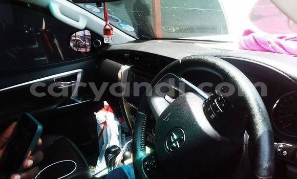 Acheter Occasion Voiture Toyota Fortuner Blanc à Kitwe, Zambie Acheter Occasion Voiture Toyota Fortuner Blanc à Kitwe, Zambie