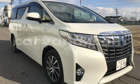 Nunua Ilio tumika Toyota Alphard Nyeupe Gari ndani ya Lusaka nchini Zambia