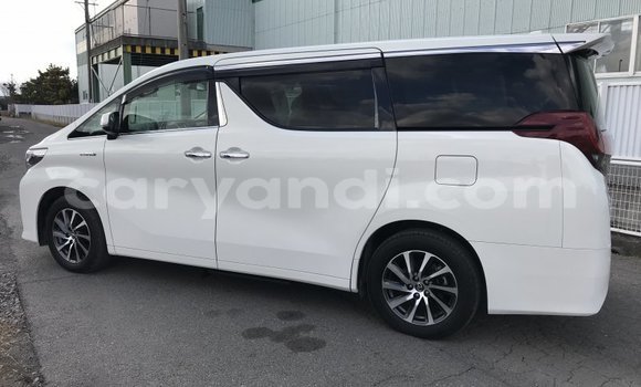 Acheter Occasion Voiture Toyota Alphard Blanc à Lusaka, Zambie Acheter Occasion Voiture Toyota Alphard Blanc à Lusaka, Zambie