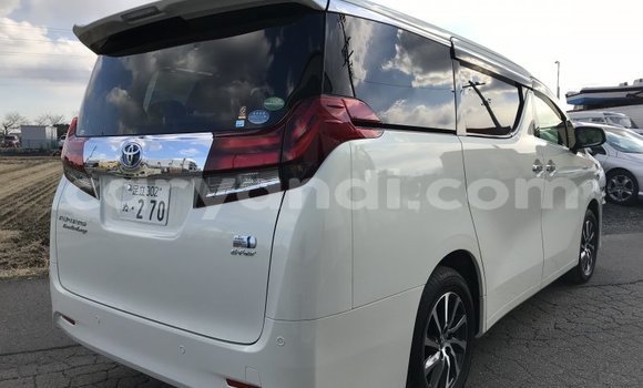 Acheter Occasion Voiture Toyota Alphard Blanc à Lusaka, Zambie Acheter Occasion Voiture Toyota Alphard Blanc à Lusaka, Zambie