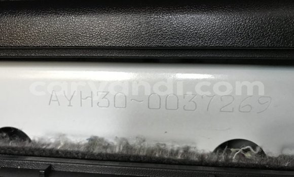 Acheter Occasion Voiture Toyota Alphard Blanc à Lusaka, Zambie Acheter Occasion Voiture Toyota Alphard Blanc à Lusaka, Zambie