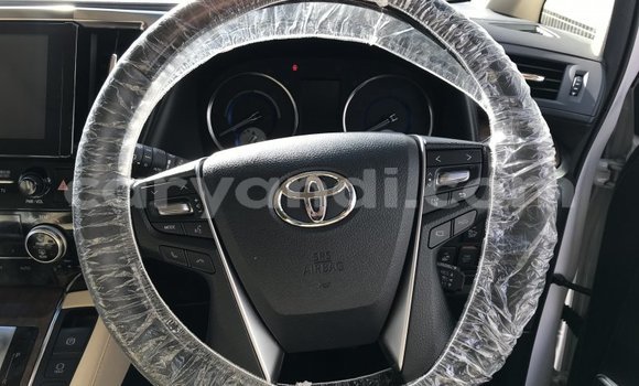 Acheter Occasion Voiture Toyota Alphard Blanc à Lusaka, Zambie Acheter Occasion Voiture Toyota Alphard Blanc à Lusaka, Zambie