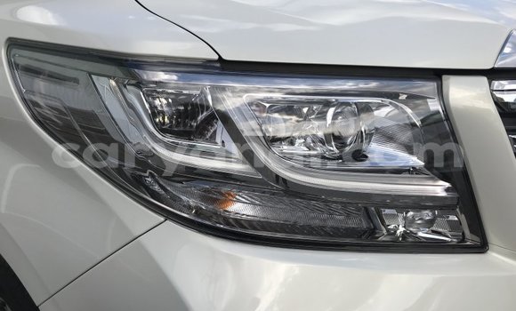 Acheter Occasion Voiture Toyota Alphard Blanc à Lusaka, Zambie Acheter Occasion Voiture Toyota Alphard Blanc à Lusaka, Zambie