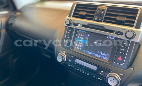 Nunua Ilio tumika Toyota Land Cruiser Prado Nyeupe Gari ndani ya Lusaka nchini Zambia Nunua Ilio tumika Toyota Land Cruiser Prado Nyeupe Gari ndani ya Lusaka nchini Zambia
