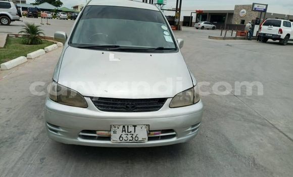 Acheter Occasion Voiture Toyota Spacio Gris à Lusaka, Zambie