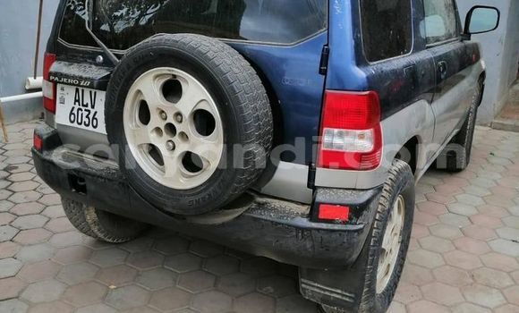 Acheter Occasion Voiture Mitsubishi Pajero Bleu à Lusaka, Zambie Acheter Occasion Voiture Mitsubishi Pajero Bleu à Lusaka, Zambie