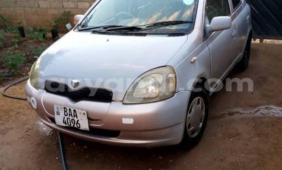 Acheter Occasion Voiture Toyota Vitz Gris à Lusaka, Zambie Acheter Occasion Voiture Toyota Vitz Gris à Lusaka, Zambie