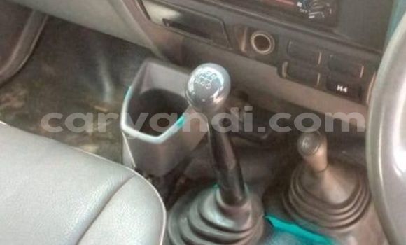 Acheter Occasion Voiture Toyota Land Cruiser Blanc à Lusaka, Zambie Acheter Occasion Voiture Toyota Land Cruiser Blanc à Lusaka, Zambie
