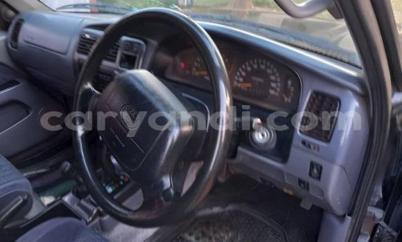 Acheter Occasion Voiture Toyota Surf Noir à Lusaka, Zambie Acheter Occasion Voiture Toyota Surf Noir à Lusaka, Zambie