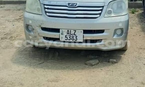 Acheter Occasion Voiture Toyota Noah Gris à Lusaka, Zambie Acheter Occasion Voiture Toyota Noah Gris à Lusaka, Zambie