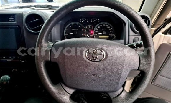 Buy Used Toyota Land Cruiser White Car in Lusaka in Zambia Buy Used Toyota Land Cruiser White Car in Lusaka in Zambia