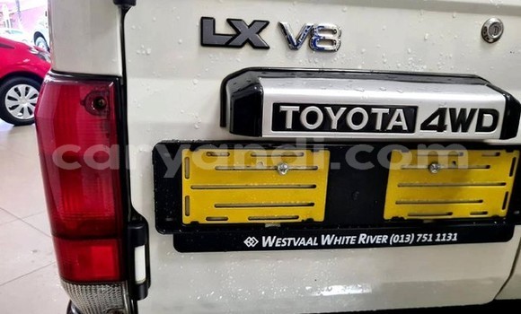 Buy Used Toyota Land Cruiser White Car in Lusaka in Zambia Buy Used Toyota Land Cruiser White Car in Lusaka in Zambia