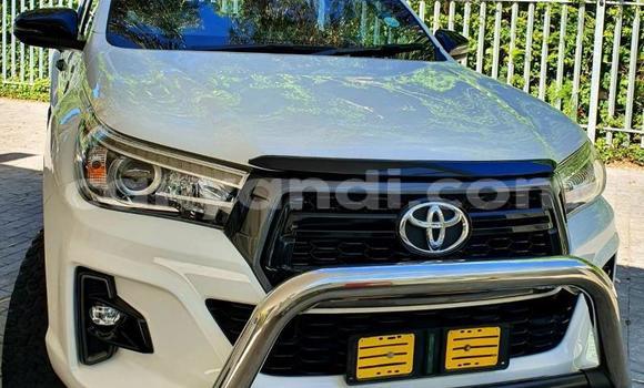 Buy Used Toyota Hilux White Car in Lusaka in Zambia Buy Used Toyota Hilux White Car in Lusaka in Zambia
