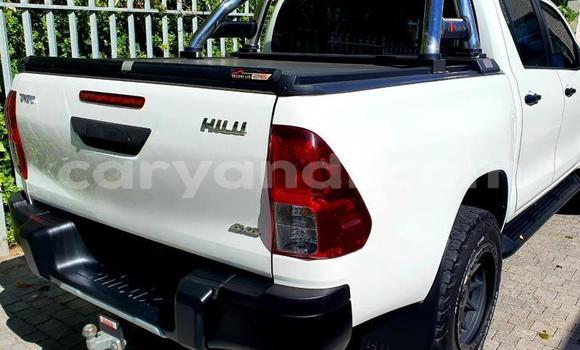 Buy Used Toyota Hilux White Car in Lusaka in Zambia Buy Used Toyota Hilux White Car in Lusaka in Zambia