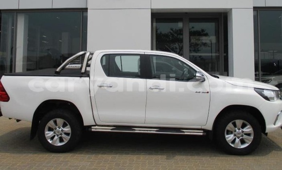 Buy Used Toyota Hilux White Car in Lusaka in Zambia Buy Used Toyota Hilux White Car in Lusaka in Zambia