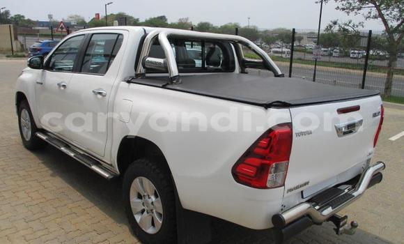 Buy Used Toyota Hilux White Car in Lusaka in Zambia Buy Used Toyota Hilux White Car in Lusaka in Zambia