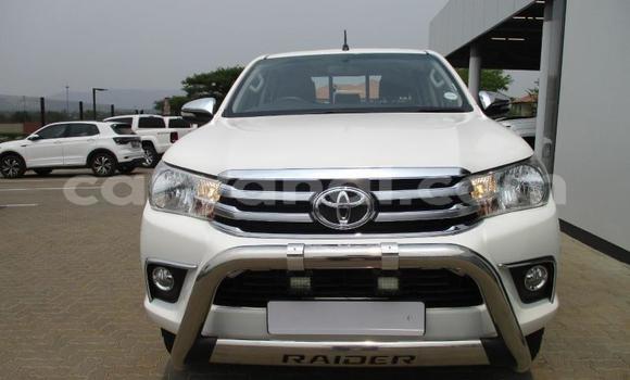 Buy Used Toyota Hilux White Car in Lusaka in Zambia Buy Used Toyota Hilux White Car in Lusaka in Zambia