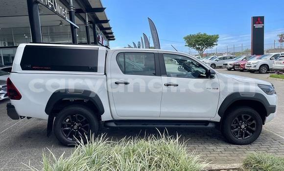 Buy Used Toyota Hilux White Car in Lusaka in Zambia Buy Used Toyota Hilux White Car in Lusaka in Zambia