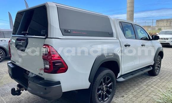 Buy Used Toyota Hilux White Car in Lusaka in Zambia Buy Used Toyota Hilux White Car in Lusaka in Zambia
