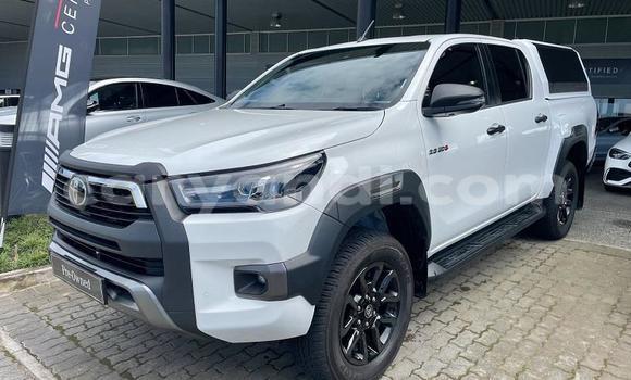Buy Used Toyota Hilux White Car in Lusaka in Zambia Buy Used Toyota Hilux White Car in Lusaka in Zambia