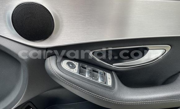 Acheter Occasion Voiture Mercedes-Benz C-Classe Blanc à Lusaka, Zambie Acheter Occasion Voiture Mercedes-Benz C-Classe Blanc à Lusaka, Zambie