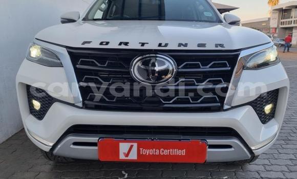 Buy Used Toyota Fortuner White Car in Lusaka in Zambia Buy Used Toyota Fortuner White Car in Lusaka in Zambia