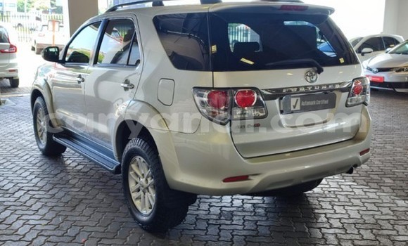 Tenga Tsaru Toyota Fortuner Sirivha Mota in Lusaka in Zambia Tenga Tsaru Toyota Fortuner Sirivha Mota in Lusaka in Zambia