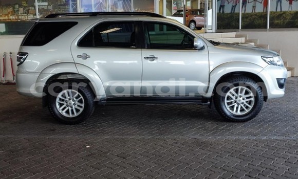 Tenga Tsaru Toyota Fortuner Sirivha Mota in Lusaka in Zambia Tenga Tsaru Toyota Fortuner Sirivha Mota in Lusaka in Zambia