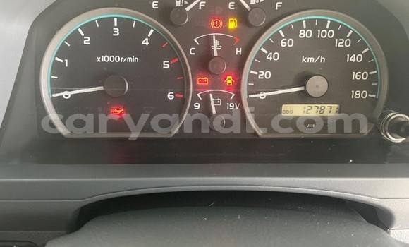Nunua Ilio tumika Toyota Land Cruiser Nyeupe Gari ndani ya Lusaka nchini Zambia Nunua Ilio tumika Toyota Land Cruiser Nyeupe Gari ndani ya Lusaka nchini Zambia