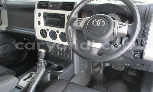 Buy Used Toyota FJ Cruiser White Car in Lusaka in Zambia Buy Used Toyota FJ Cruiser White Car in Lusaka in Zambia