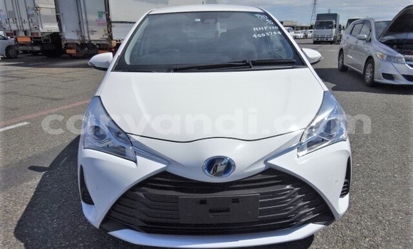 Acheter Occasion Voiture Toyota Vitz Blanc à Lusaka, Zambie Acheter Occasion Voiture Toyota Vitz Blanc à Lusaka, Zambie