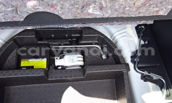 Acheter Occasion Voiture Toyota Vitz Blanc à Lusaka, Zambie Acheter Occasion Voiture Toyota Vitz Blanc à Lusaka, Zambie