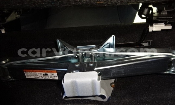 Acheter Occasion Voiture Toyota Vitz Blanc à Lusaka, Zambie Acheter Occasion Voiture Toyota Vitz Blanc à Lusaka, Zambie