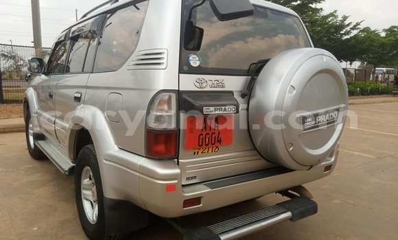 Acheter Occasion Voiture Toyota Land Cruiser Prado Gris à Solwezi, Nord-Ouest Acheter Occasion Voiture Toyota Land Cruiser Prado Gris à Solwezi, Nord-Ouest