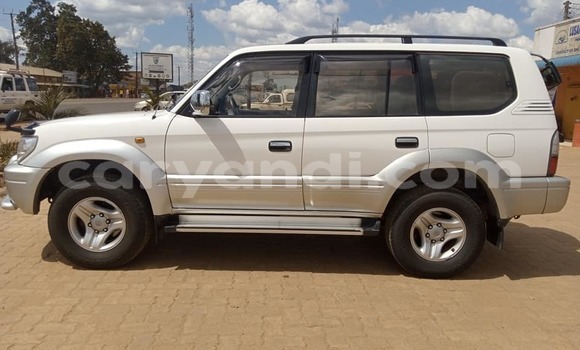 Buy Used Toyota Land Cruiser Prado White Car in Solwezi in North-Western