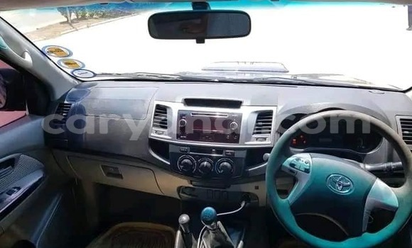 Tenga Tsaru Toyota Hilux Zvimwe Mota in Lusaka in Zambia Tenga Tsaru Toyota Hilux Zvimwe Mota in Lusaka in Zambia
