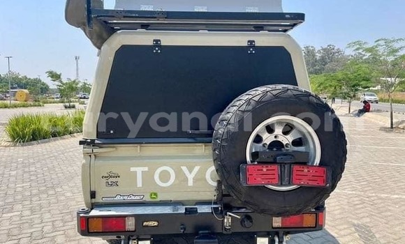 Tenga Tsaru Toyota Land Cruiser Bhurawuni Mota in Lusaka in Zambia Tenga Tsaru Toyota Land Cruiser Bhurawuni Mota in Lusaka in Zambia