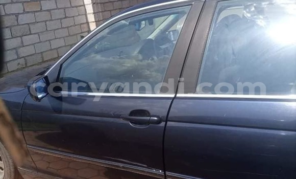 Acheter Occasion Voiture BMW 3–Series Bleu à Lusaka, Zambie