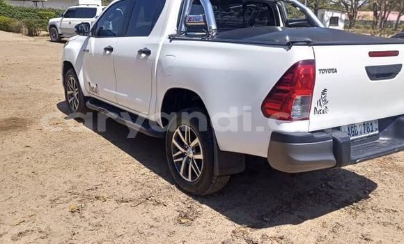 Tenga Tsaru Toyota Hilux Chena Mota in Lusaka in Zambia Tenga Tsaru Toyota Hilux Chena Mota in Lusaka in Zambia